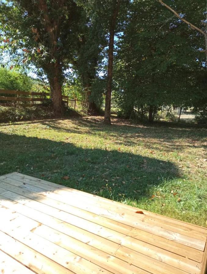 Chambre Au Calme Entouree Par La Nature. Saint-Leon-sur-Vezere Zewnętrze zdjęcie
